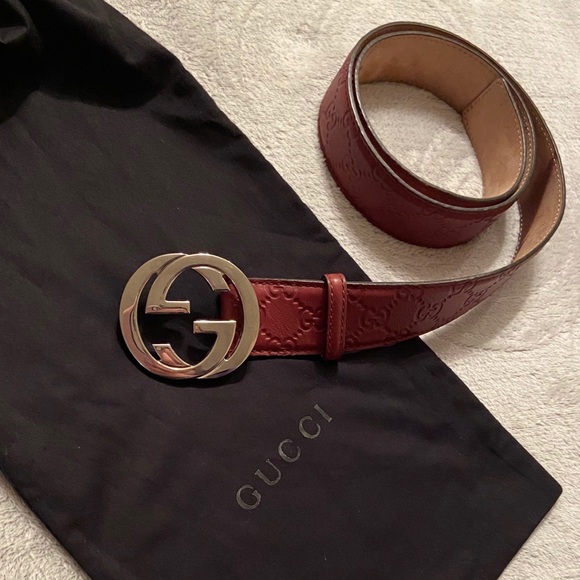 gucci signature belt with g buckle
